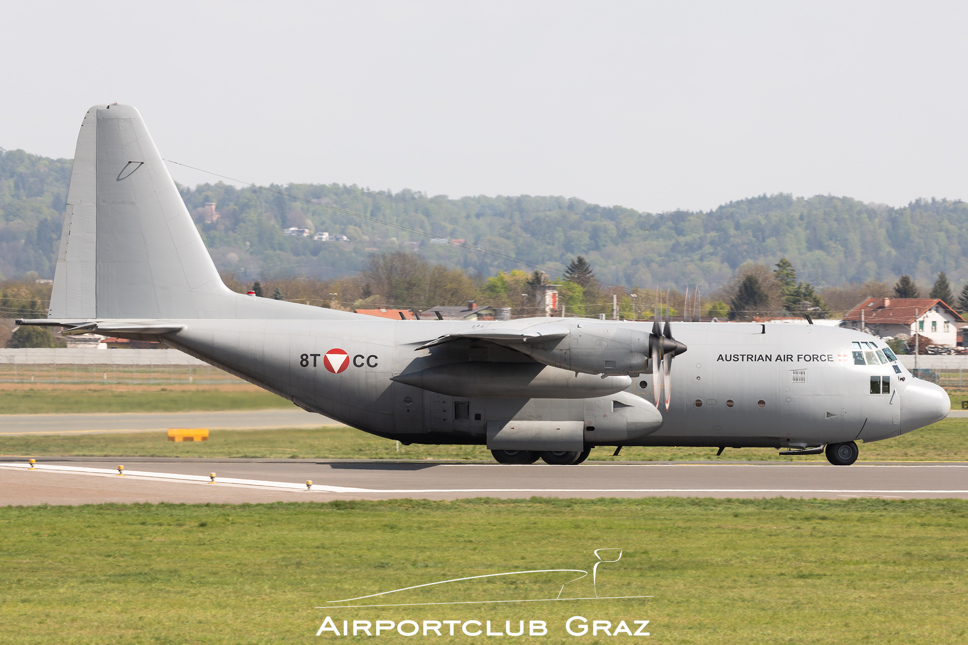 Bundesheer Lockheed C-130K Hercules 8T-CC