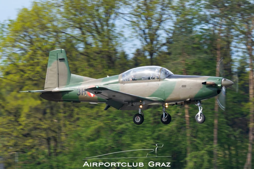 Bundesheer Pilatus PC-7 3H-FJ