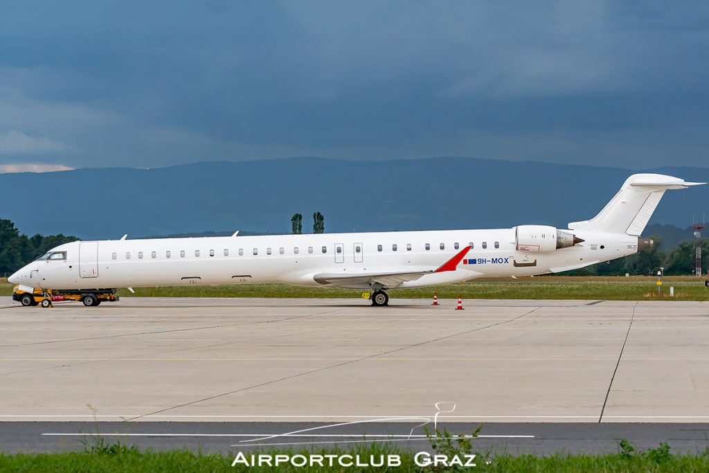 Mel Air CRJ-1000 9H-MOX