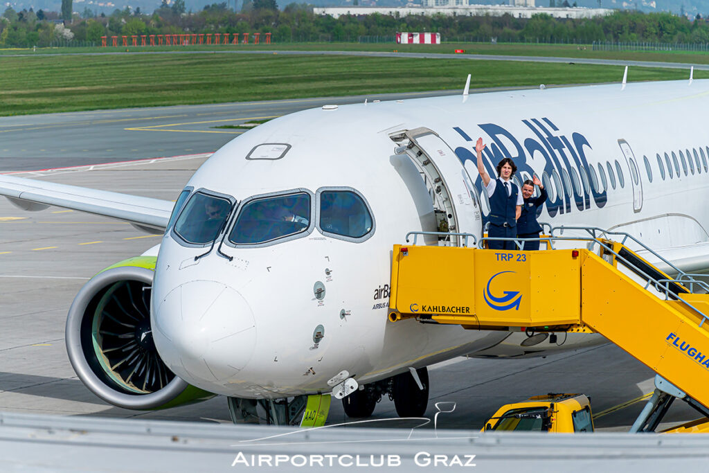 Air Baltic Airbus A220-371 YL-AAO