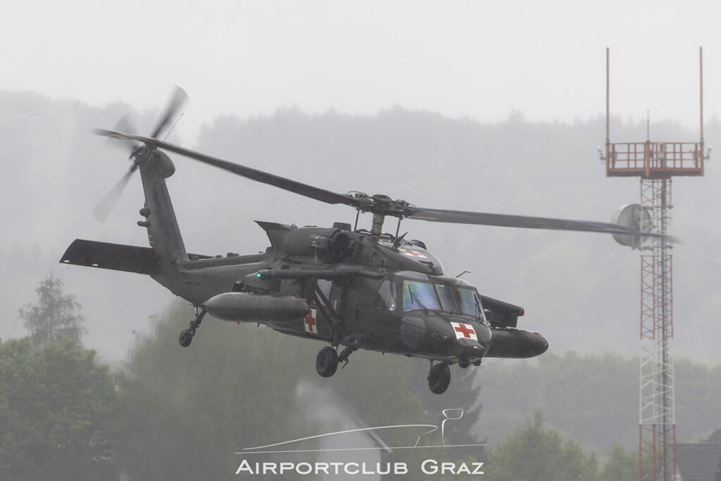 United States Army Sikorsky HH-60M Blackhawk 20-21128