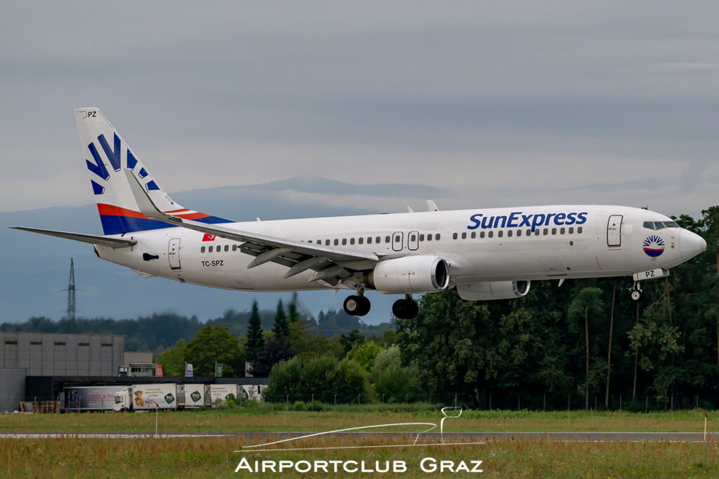 SunExpress Boeing 737-8FZ TC-SPZ