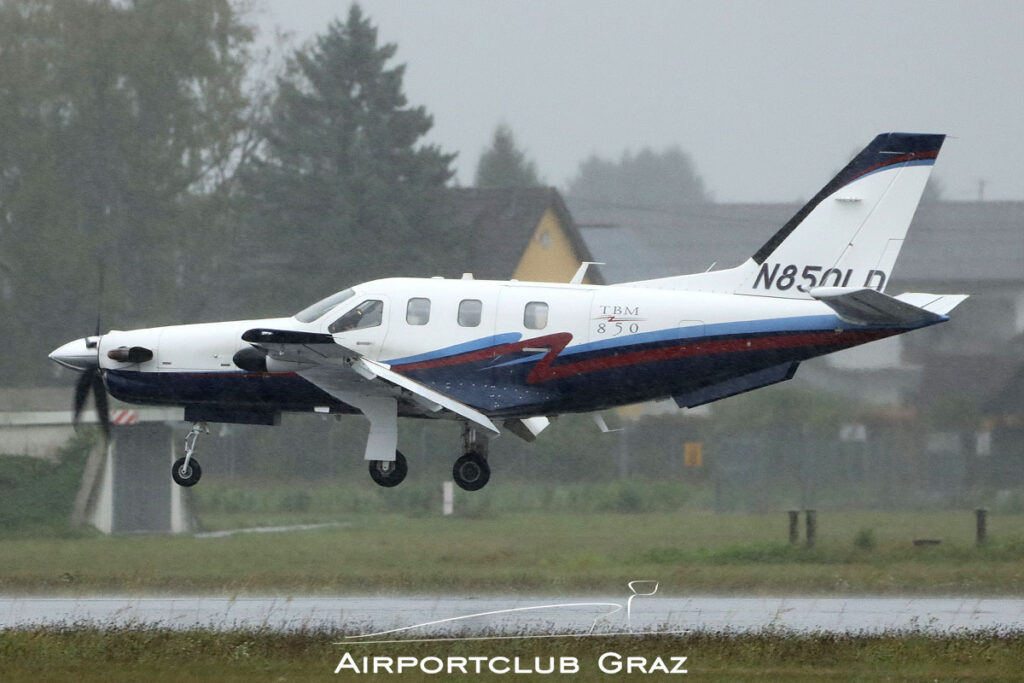 Socata TBM-850 N850DL