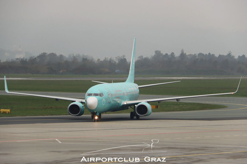 SunExpress Boeing 737-8HX TC-SOZ