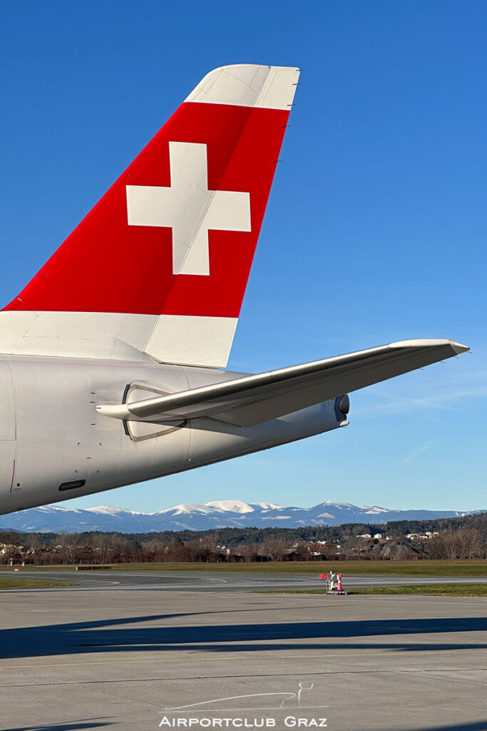 Swiss Airbus A220-371 HB-JCD