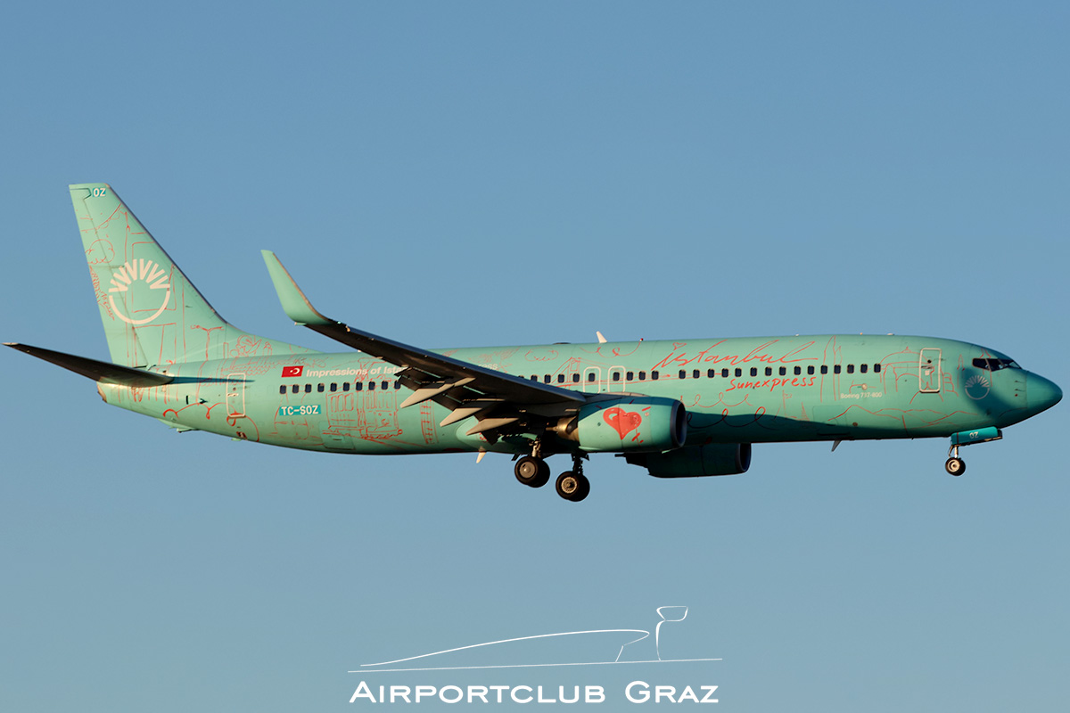 SunExpress Boeing 737-8HX TC-SOZ