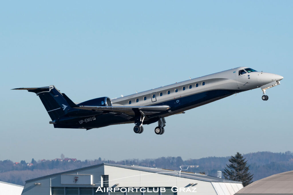 FlyJet.kz Embraer ERJ-135BJ Legacy 600 UP-EM019