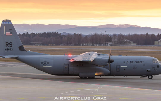 USAF C-130J Hercules in Graz